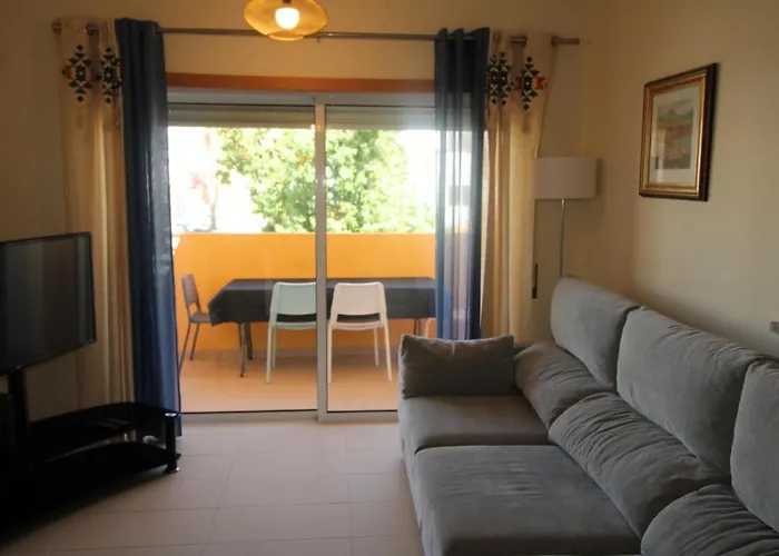 Sunny Golf & 塔维拉